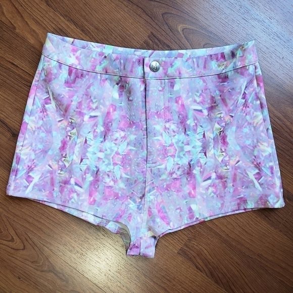 MINKPINK Pink Splatter Hi Rise Shorty Shorts Sz M - Picture 1 of 8
